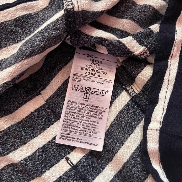 Banana Republic Petite XS Striped Off-the-Shoulder Balloon Sleeve Top - Picture 3 of 4